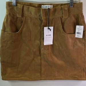 RE/DONE $295 NWT Corduroy Skirt in Camel
Size 29